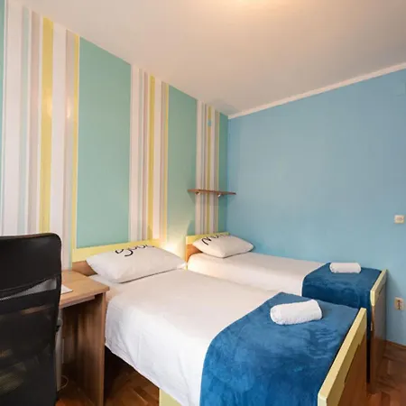 Trendy Holiday In With Balcony *